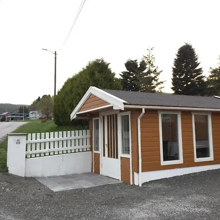 Tiny House Near The Atlantic Road